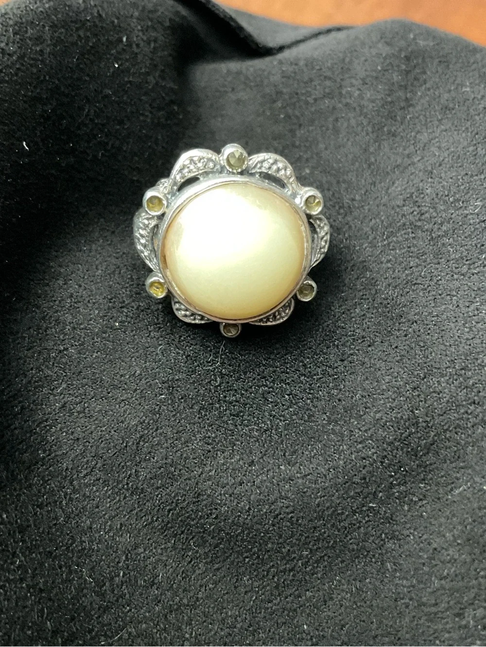 Vintage-Inspired 925 Pearl Dome Statement Ring